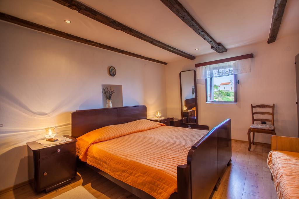 Apartment Vidovici Martinšćica エクステリア 写真