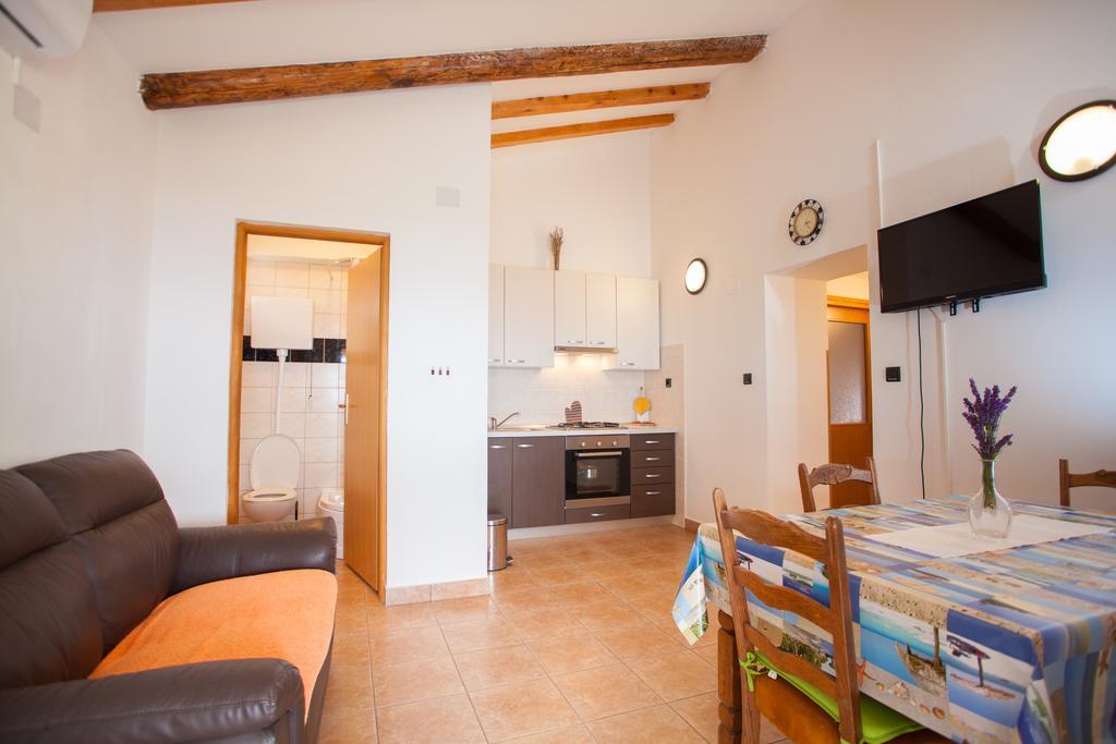 Apartment Vidovici Martinšćica エクステリア 写真